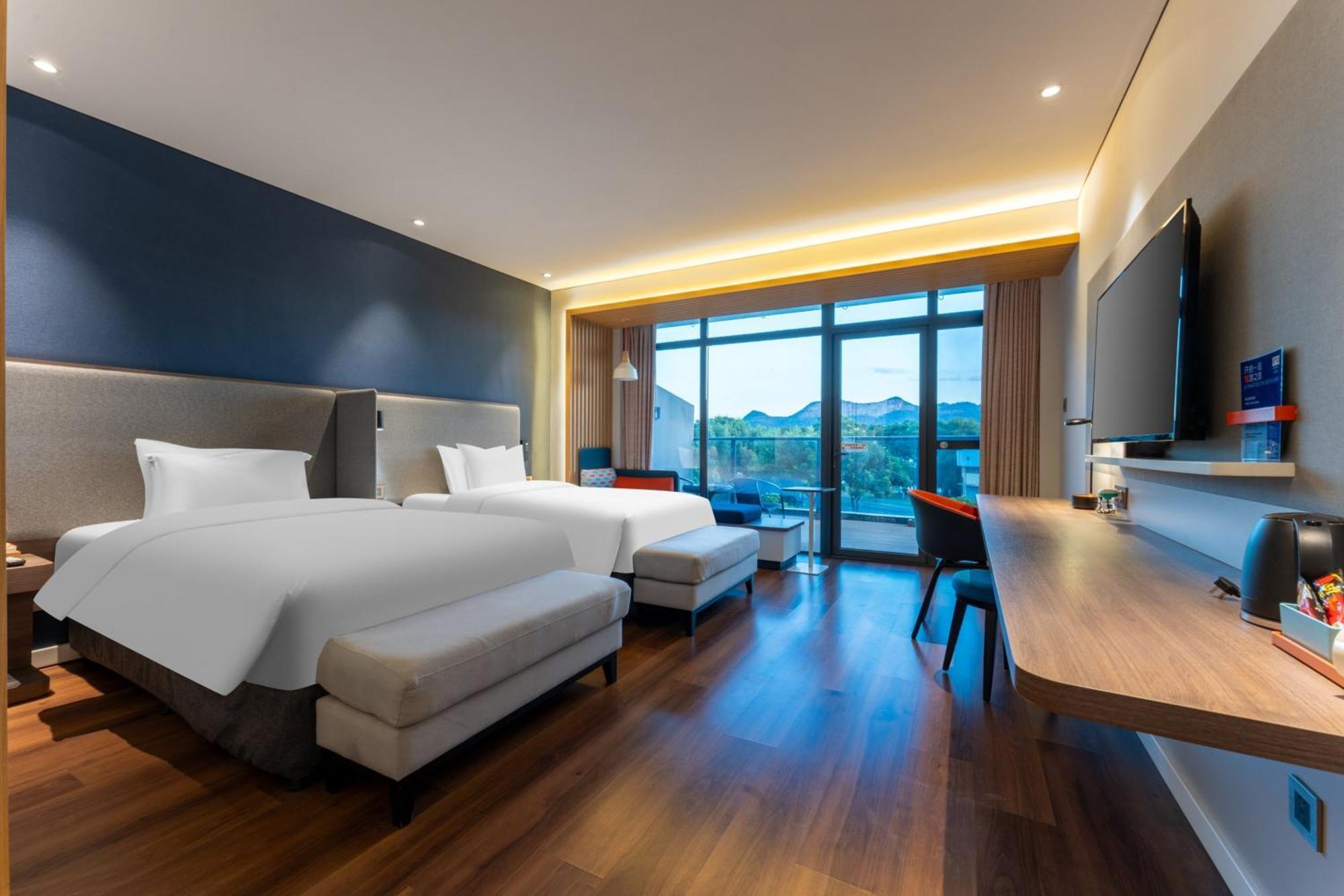 Holiday Inn Express Yichang Riverside By Ihg מראה חיצוני תמונה