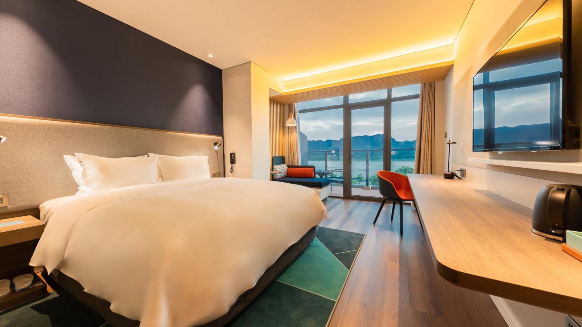 Holiday Inn Express Yichang Riverside By Ihg מראה חיצוני תמונה